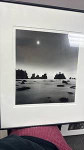 lot 3209 image: Framed pencil signed wall decor 20.5x16