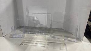 lot 3512 image: Clear Acrylic Display Set