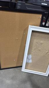 lot 3517 image: Decorative Message Board and cork board larger one is ��24x36