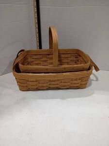 lot 4085 image: Longaberger Handwoven Market Baskets