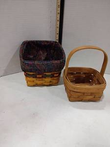 lot 4088 image: Longaberger Handwoven Baskets Set of 2 - 19871988