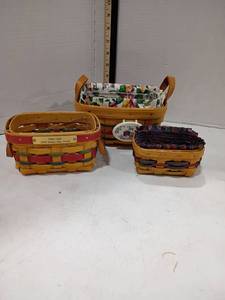 lot 4091 image: Longaberger Tea Basket, Awards Basket and More