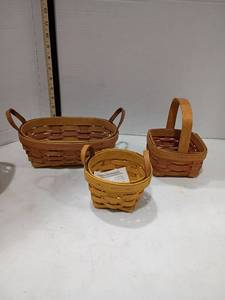 lot 4100 image: Longaberger Baskets.  1990, 1991 and 1995