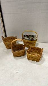 lot 4113 image: Longaberger baskets