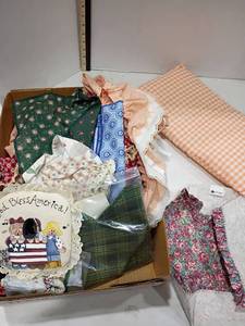 lot 4120 image: Various Longaberger Basket Liners.