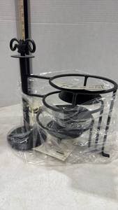 lot 4137 image: Longaberger Wrought Iron 3-Tier Stand