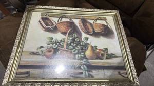 lot 4153 image: Framed wall decor for 13x16