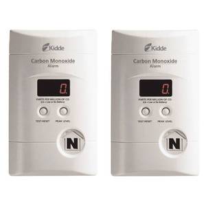 lot 7743 image: Kidde Carbon Monoxide Detector, Plug In Wall with 9-Volt Battery Backup, Digital LED Display - 2 Pack