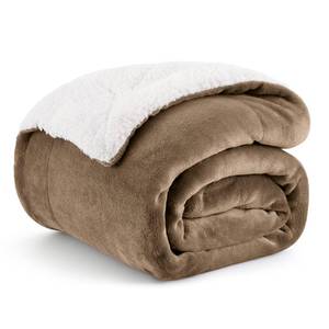 lot 19302 image: Bedsure GentleSoft Sherpa Fleece Twin Size Blanket for Couch, Non-Heated, Thick and Warm Throw for Women and Men, Soft Fuzzy Plush Twin Blanket for Winter, Camel, 60x80 Inches