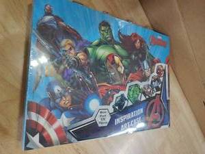 lot 11762 image: Marvel Avengers Art Set with Stickers