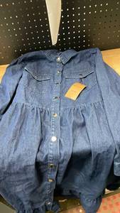 lot 14328 image: Denim Button-Up Puff Sleeve Dress size large