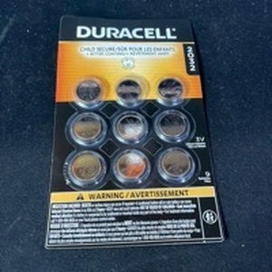lot 12113 image: Duracell 9V Battery Pack