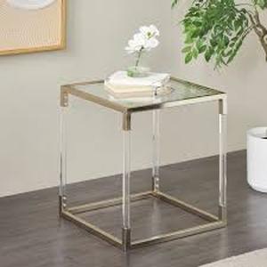 lot 7828 image: Clear Glass Side Table
