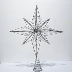 lot 8110 image: Silver Star Christmas Tree Topper