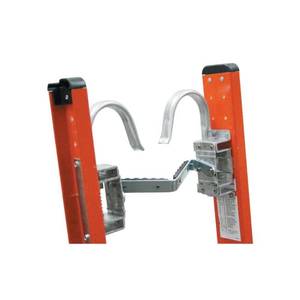 lot 1685 image: Werner, 92-88, Cable Hook And V Rung Assembly, Aluminum