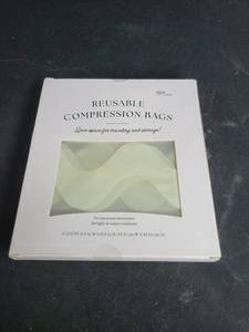 lot 12434 image: Reusable Compression Storage Bags - 2 Count