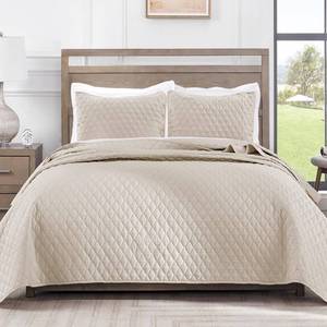 lot 17327 image: Exclusivo Mezcla Reversible Full Queen Quilt Bedding Set with Pillow Shams, Lightweight Quilts Queen Size, Soft Bedspreads Bed Coverlets for All Seasons - (Brich Beige, 90x96)