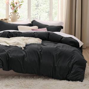 lot 18191 image: Bedsure Black Duvet Cover Queen Size - 3 Pieces Prewashed Extra Soft Bedding Set, Includes 1 Duvet Cover 90x90 Inches with Zipper Closure & 2 Pillow Shams, Comforter Not Included