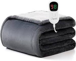lot 13033 image: Heated blanket