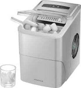 lot 3319 image: Insignia Ice Maker