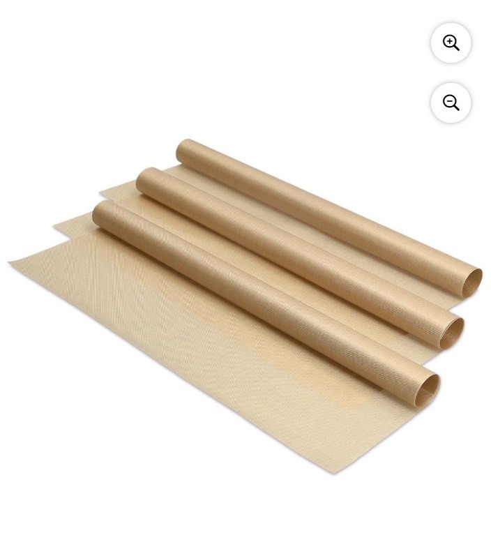 lot 3565140 image: Navaris 3x Reusable Baking Sheets - 13x16 (33x40cm) Parchment Paper for Baking Oven - Durable Non-Stick PTFE Teflon Sheet Baking Mats - Reversible Baking Tray - Set of 3 Pieces - Retail $8