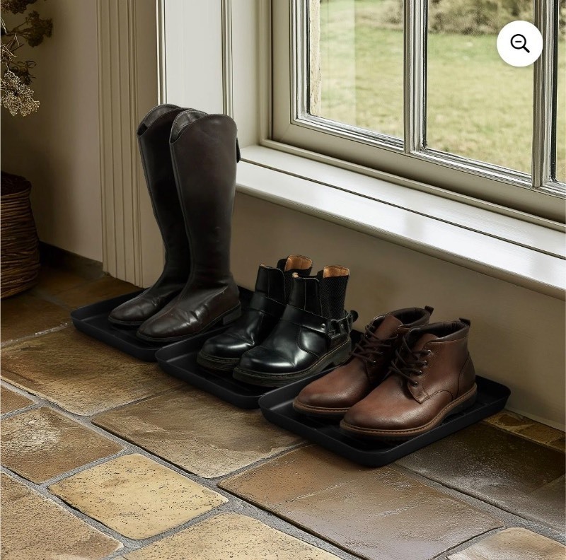 lot 3565179 image: Navaris Set of 3 Shoe Drip Trays - Multi-Purpose Boot Tray for Rain Boots, Winter Boots, Sneakers. Suitable for Indoor and Outdoor Use in All Seasons. Color Black. - Retail $21