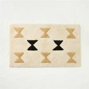 lot 5127110 image: Brand New without Tags 18x30 Novelty Bath Rug BlackBeige - Retail $15