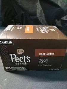 lot 1113 image: Peet s Coffee House Blend K Cup Coffee Dark Roast  10 Pods