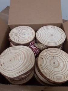 lot 16058 image: Round Wood Pieces for DIY, Twine String Ornament Engraving Craft Supplies  - Retail $0
