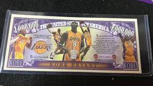 lot 98 image: Kobe Bryant 2000 Dollars NBA Trading Card With .999 gr silver - Retail $85