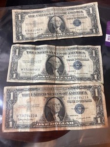 lot 109 image: 3 1957B Silver Notes