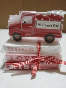 lot 35444 image: Valentines Day Decorations Wooden Sign with LED Lights, Light Up Be Mine Valentines Table Sign for Valentines Decor, Romantic Valentine Gifts for Her, Valentine Table Centerpiece for Home Mantel Shelf Decor