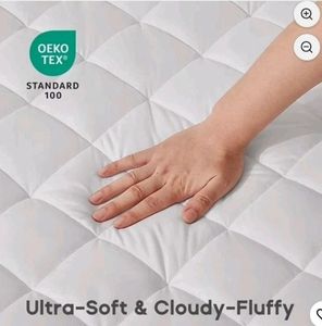 lot 6122 image: Sonive White Diamond Grid Mattress Pad Twin White Lattice