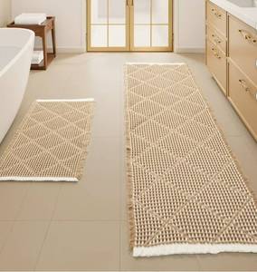 lot 15413 image: Textured Cotton Bath Runner - Retail $27