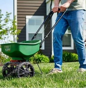 lot 6286 image: Scotts Step 1 for Seeding Starter Lawn Food with Weed Preventer