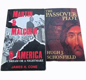 lot 7337 image: Historical Books Bundle - Martin &amp Malcolm and The Passover Plot&nbsp