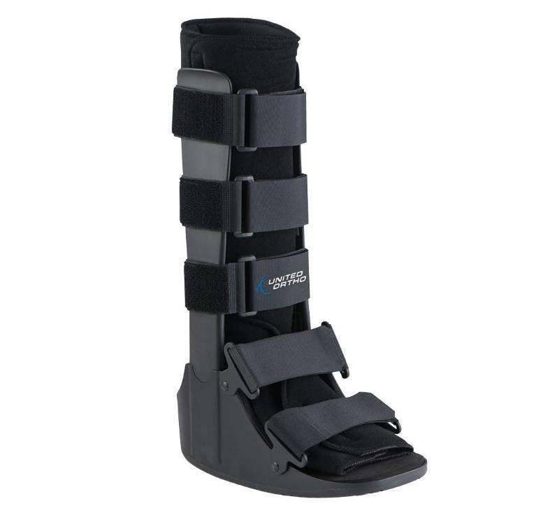 lot 1499 image: United Ortho Cam Walker Fracture Boot, Medium, Black