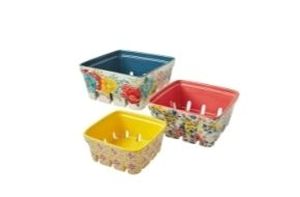 lot 6348 image: The Pioneer Woman Fancy Flourish 3-Piece Ceramic Fruit Basket Set