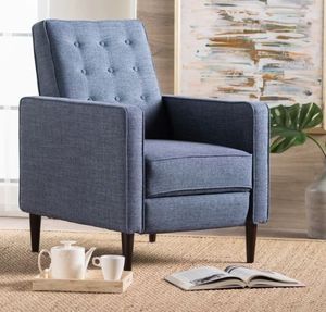 lot 16882 image: RECLINER - Retail $561