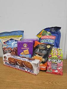 lot 7048 image: Expired Snack Food Bundle, Past Best By Dates, See Photos
