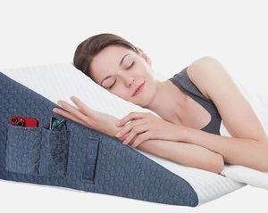 lot 6496 image: Bed Wedge Pillow