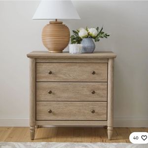 My Texas House 437237 Monroe 3 Drawer Nightstand with USB, Brushed Oak Finish - Retail: $132