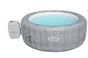 Bestway SaluSpa Honolulu AirJet Hot Tub - Retail: $763