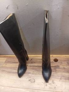 lot 6632 image: Dv Dolce Vita Womens Bardonny Knee High Boots (Black Smooth) - Size 10.0