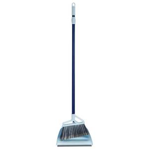 lot 15882 image: Casabella Upright Sweep Broom Set