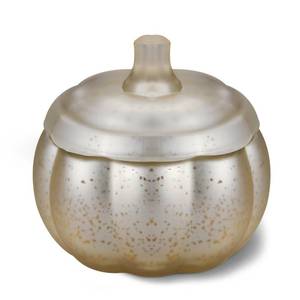 lot 13312 image: Aromatherapy Candles - Pumpkin Shaped - Cranberry Pumpkin  Thanksgiving Candle Gift Natural Soy Wax Candles