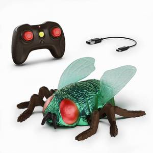 lot 13341 image: TERRA by Battat Remote Control Insect Housefly Robot