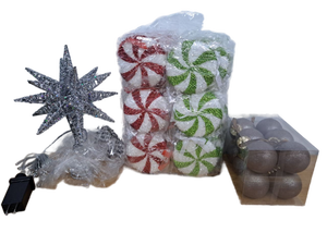 lot 13472 image: Christmas Decoration Bundle