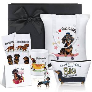 lot 31136 image: 7 Pcs Christmas Dachshund Gift Sets