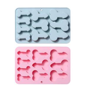 lot 32016 image: Creative Ice Cube Tray, Silicone Cake Mold (2Pcs)
